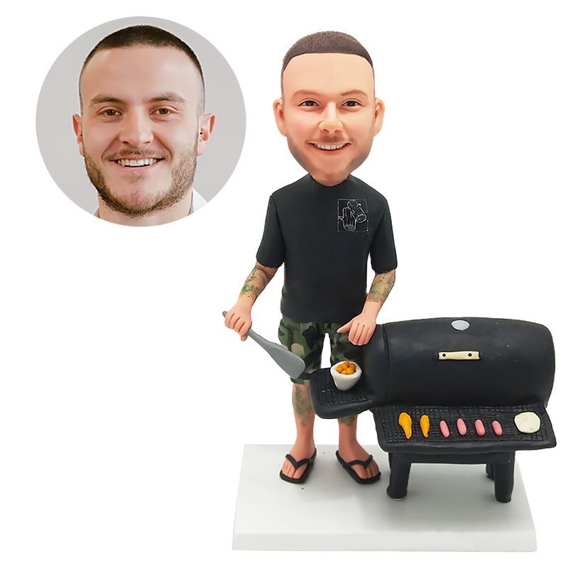 customised bbq bobblehead figure male chef holding the spatula to bake the food