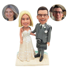 customised bobbleheads figures scotland wedding couple man in kilt